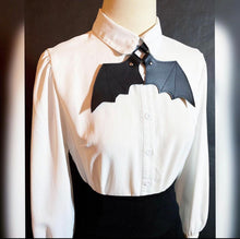 Load image into Gallery viewer, Bat Wing Bow Tie